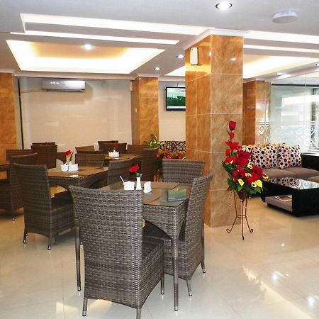 Maranatha Grand Hotel Yogyakarta Exteriör bild