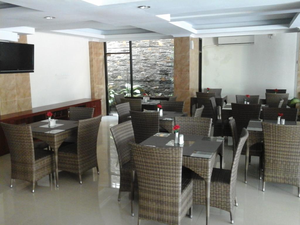 Maranatha Grand Hotel Yogyakarta Exteriör bild
