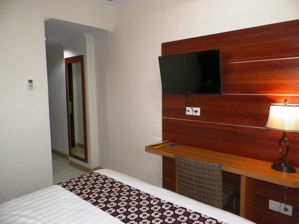 Maranatha Grand Hotel Yogyakarta Exteriör bild