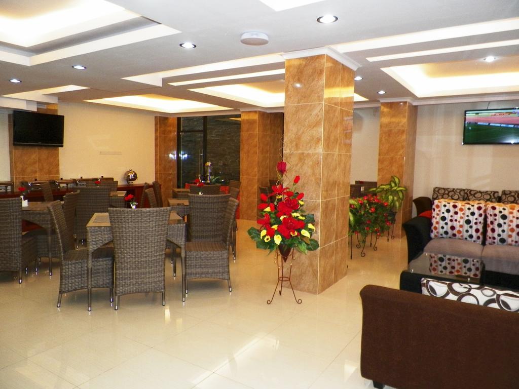 Maranatha Grand Hotel Yogyakarta Exteriör bild