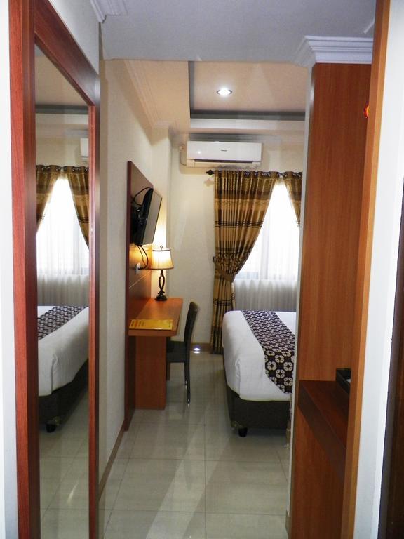 Maranatha Grand Hotel Yogyakarta Exteriör bild